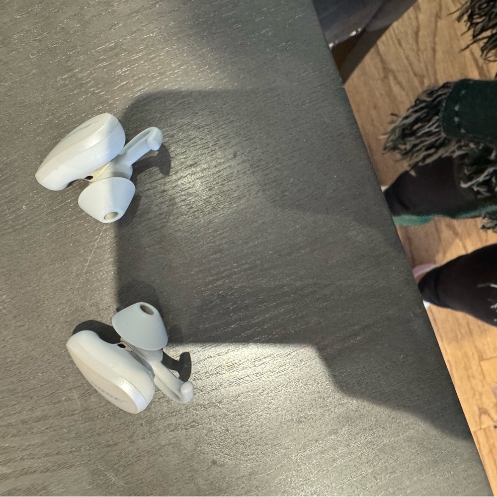 Bose quiet comfort earbuds - Picture 7 of 7
